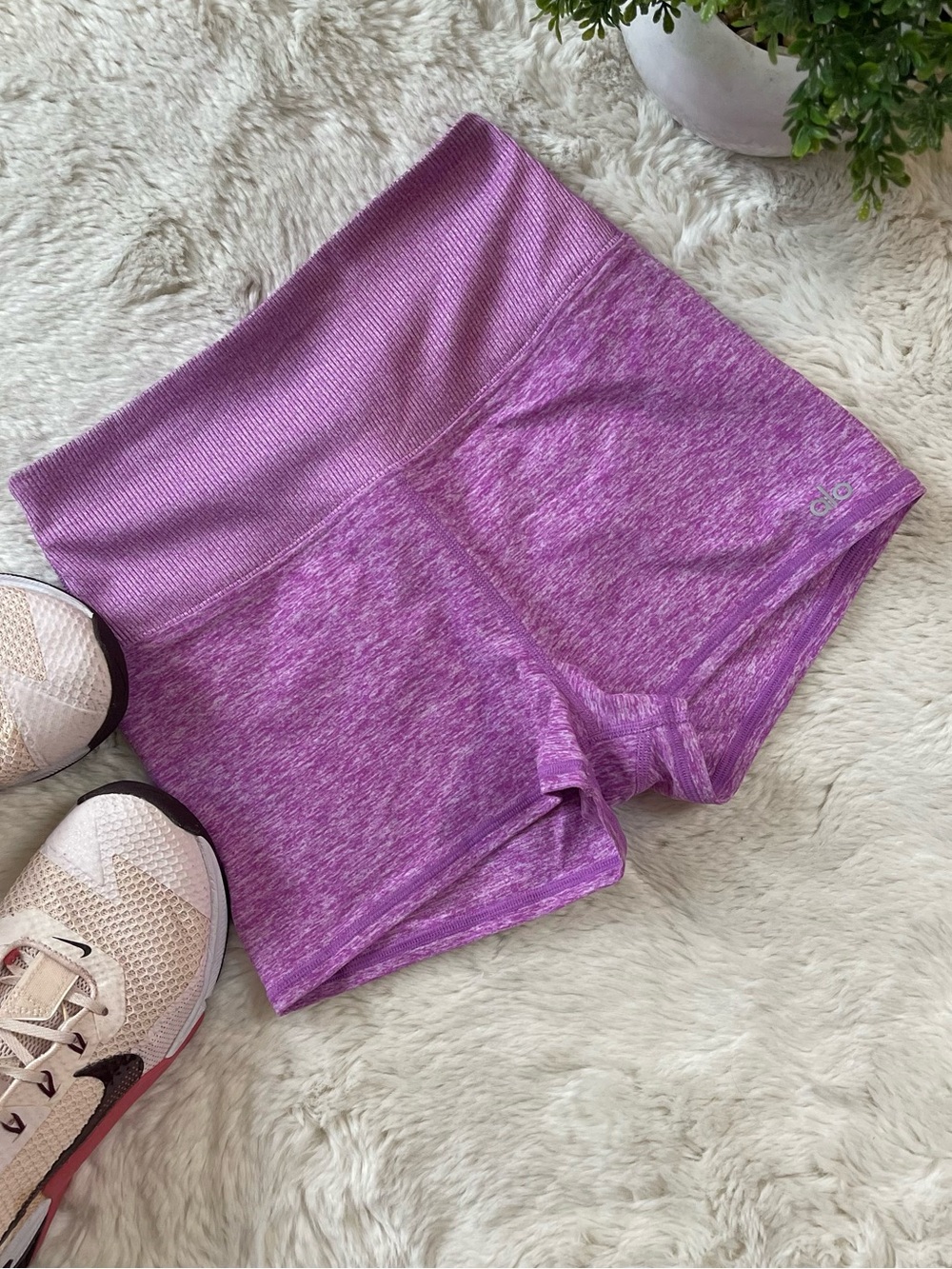 Alo Yoga High Waisted Lounge Athletic Bike Shorts Heather Purple Pink Women S